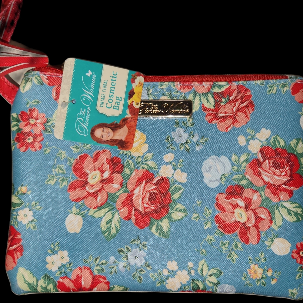 Pioneer woman cosmetic bag NWT